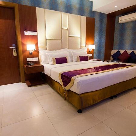 Aura Hotel Колката Екстер'єр фото