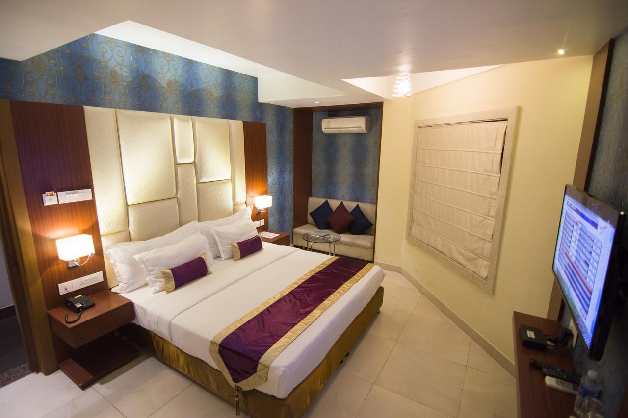 Aura Hotel Колката Екстер'єр фото